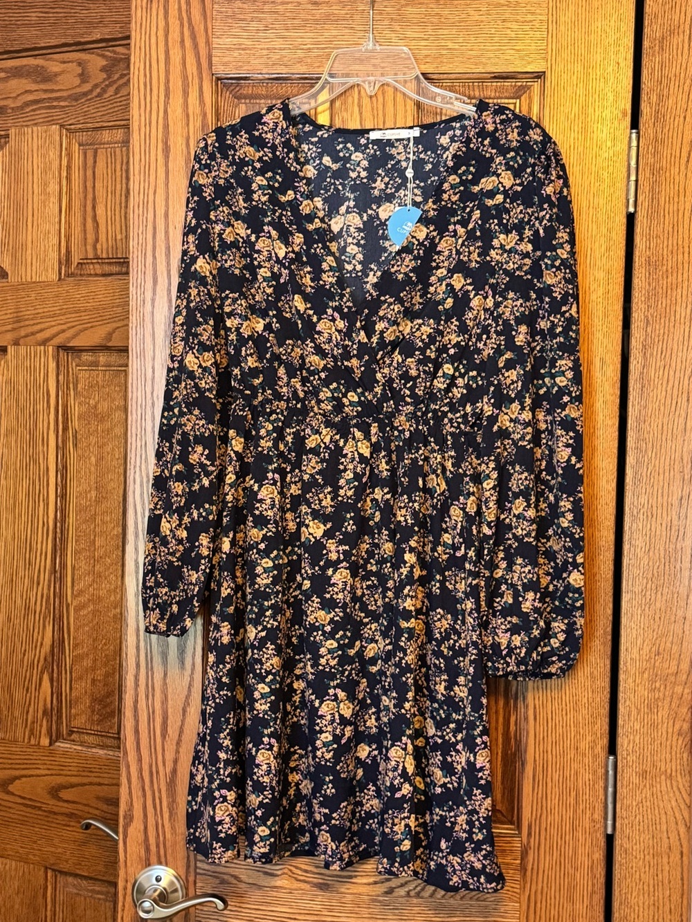 Cupshe: Navy Floral Long-Sleeve Dress